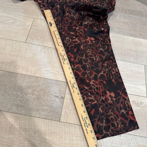 BEVERLY DRIVE WOMENS BOLD LEOPARD PRINT PANTS 22W NEW - Picture 4 of 10